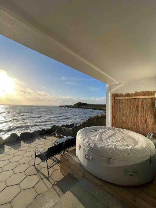 فيلا Relax With Spectacular Views And Hot Tub Kircubbin المظهر الخارجي الصورة